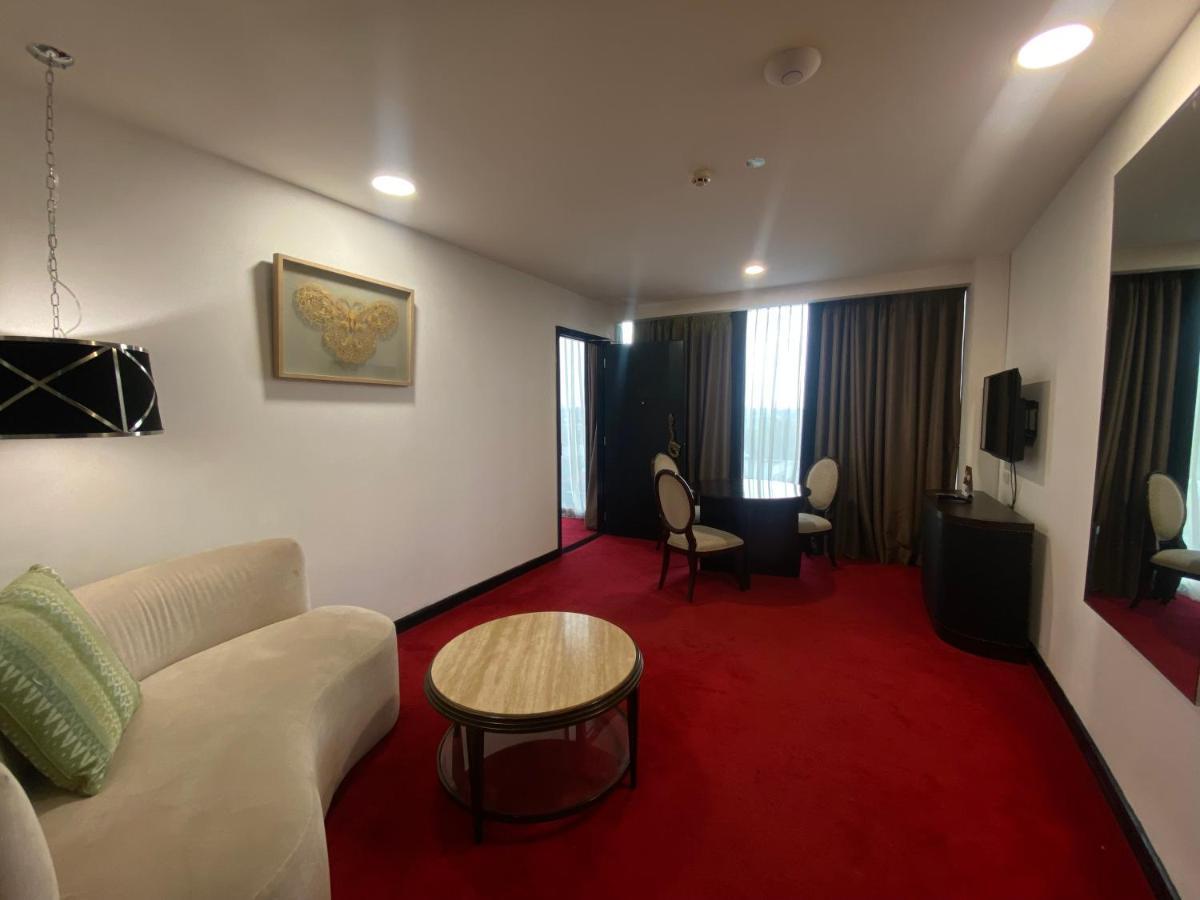 Amaroossa Cosmo Jakarta Buitenkant foto