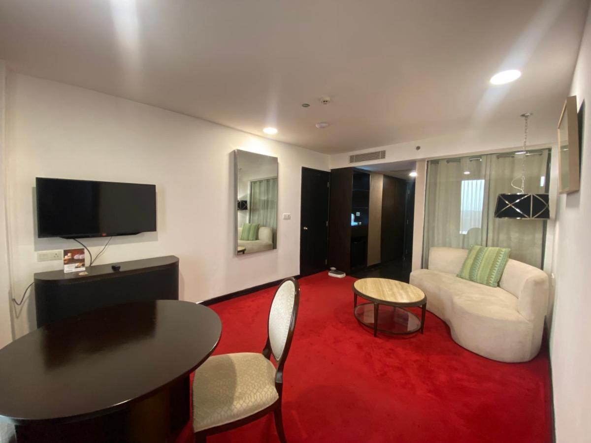 Amaroossa Cosmo Jakarta Buitenkant foto