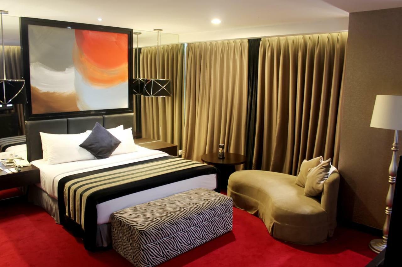 Amaroossa Cosmo Jakarta Buitenkant foto