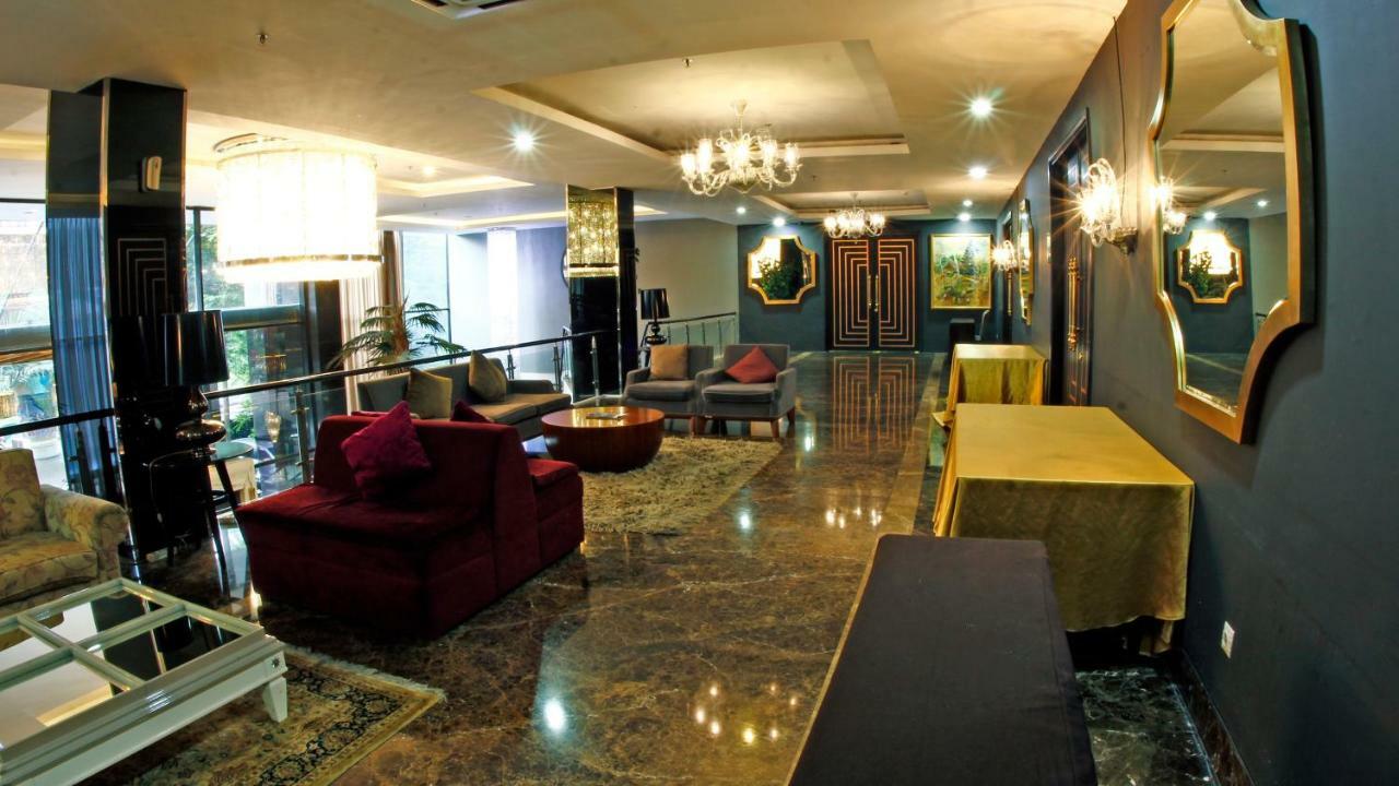 Amaroossa Cosmo Jakarta Buitenkant foto